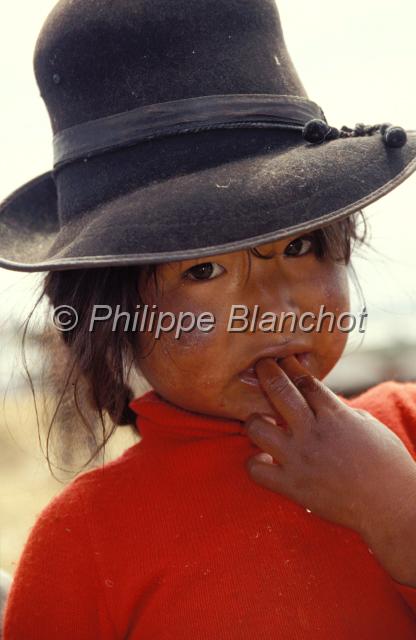 perou 19.JPG - Portrait d'enfantIles flottantes UrosLac TiticacaPérou